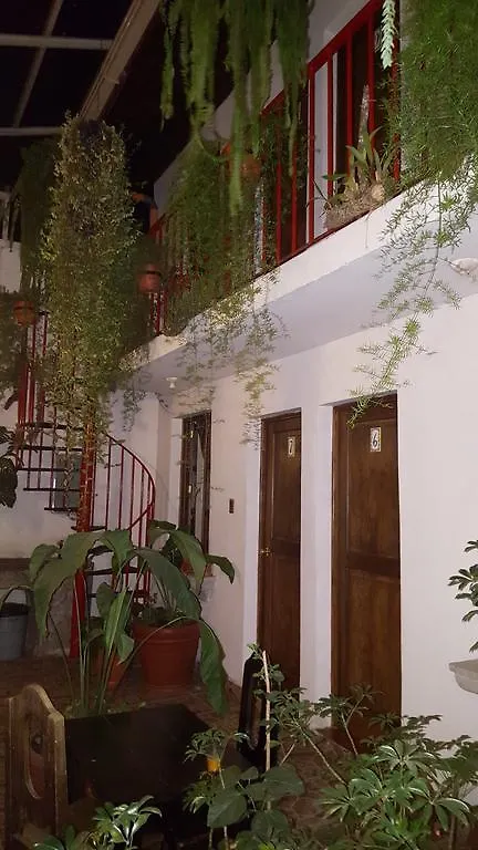 Hotel Las Piletas Antigua 2*,