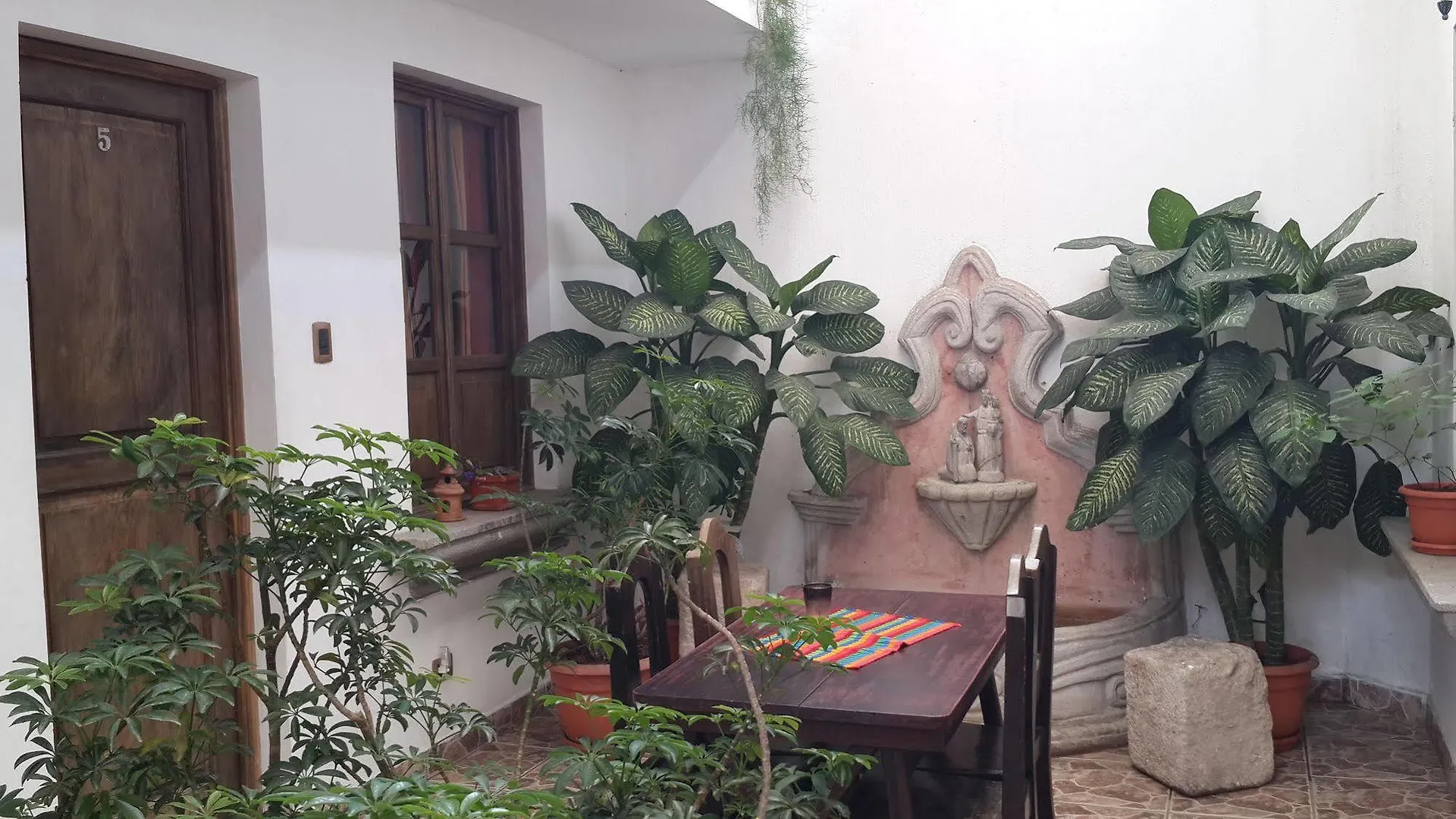 Hotel Las Piletas Antigua