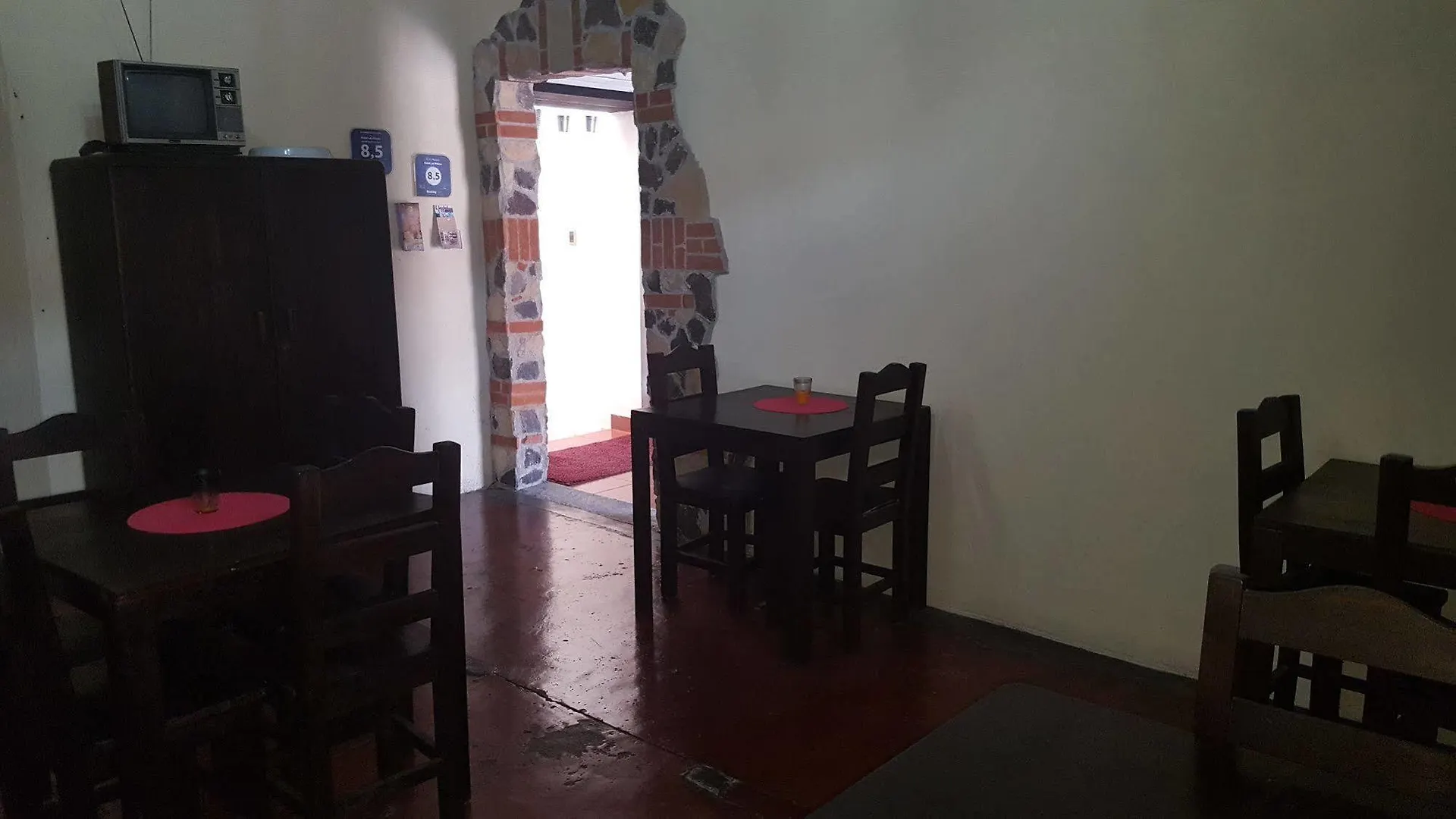 Hotel Las Piletas Antigua 2*,
